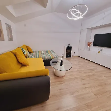 25 Luxury Apartment Bucharest
